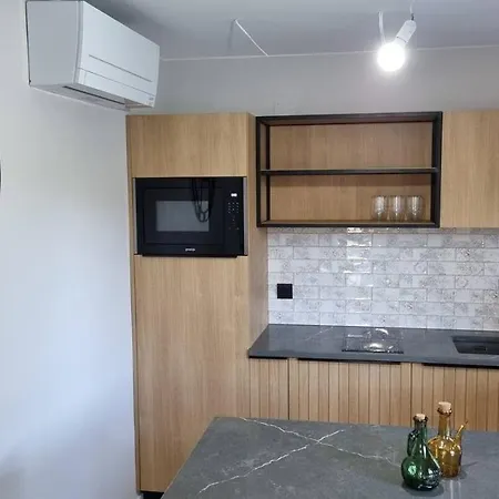 Ostreon Luxury * Ston