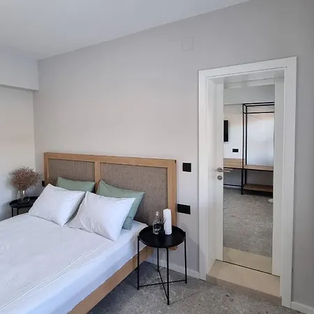 Ostreon Luxury * Ston